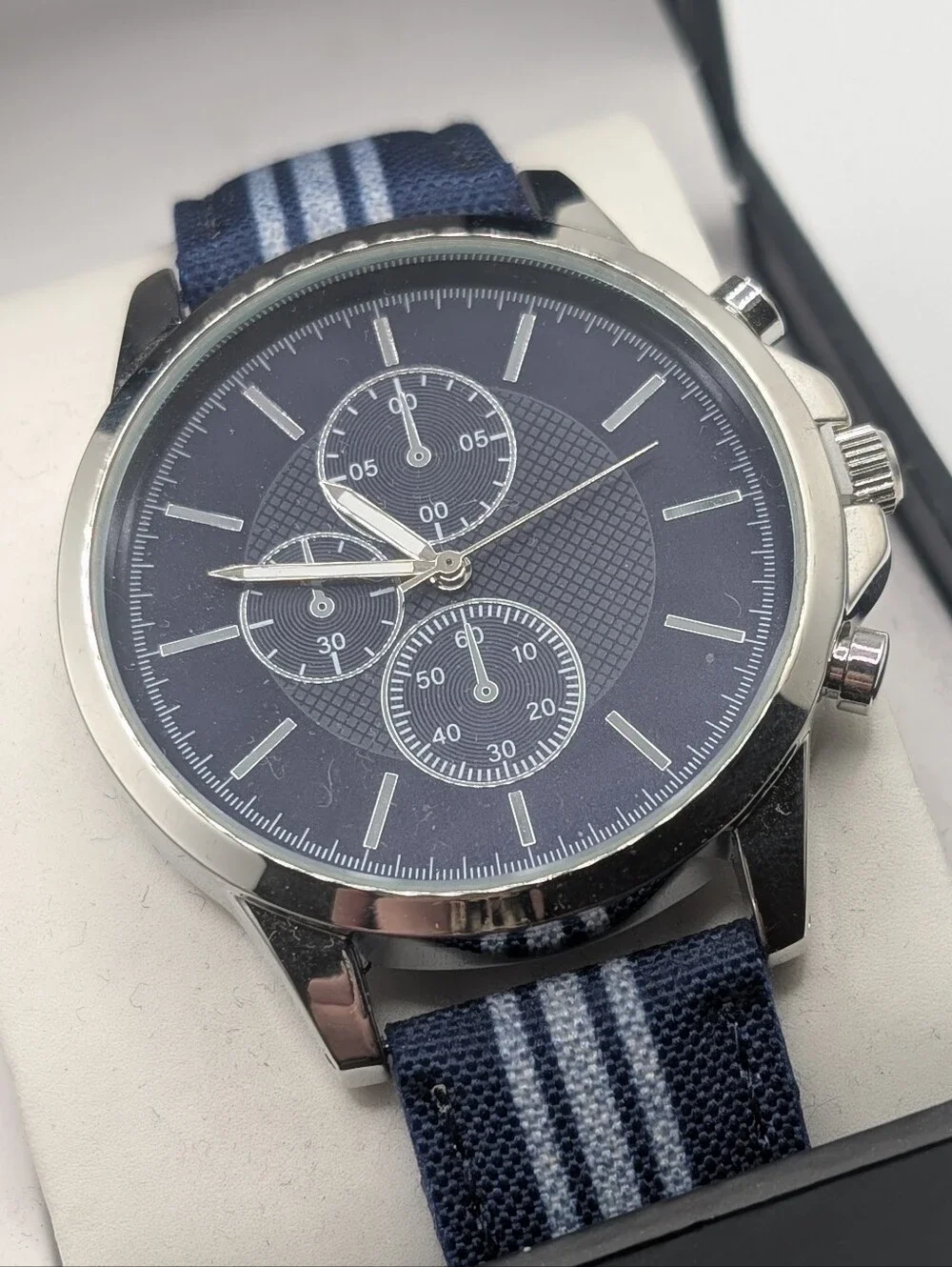 INC INTERNATIONAL CONCEPTS Men's Blue & White Striped Denim Strap Watch 42mm