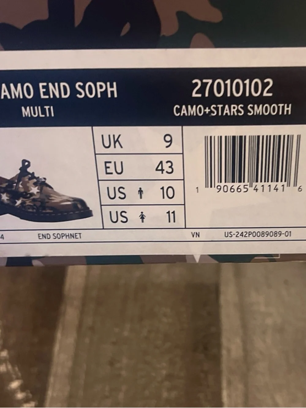 Dr. Martens glossy camo