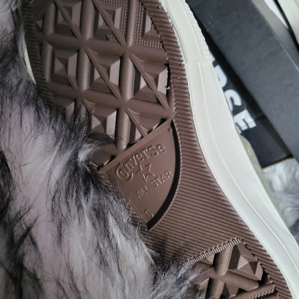 Converse high top