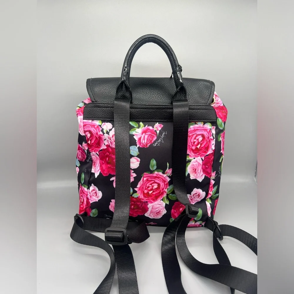 Juicy Couture gold zip flap