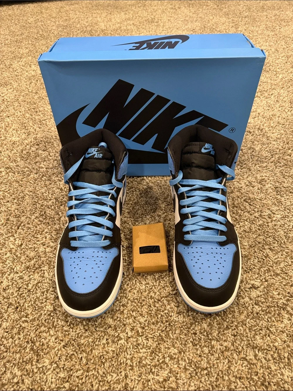 Jordan 1 UNC