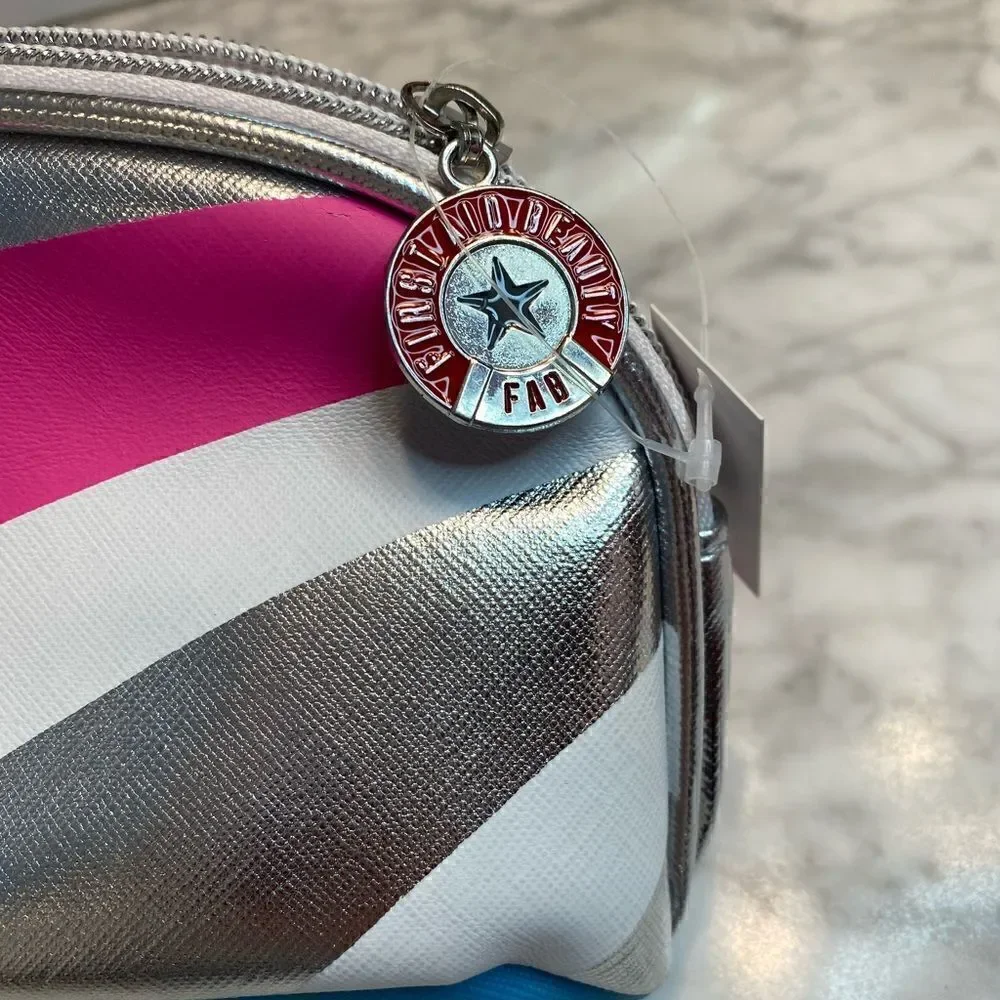 First Aid Beauty one zipper