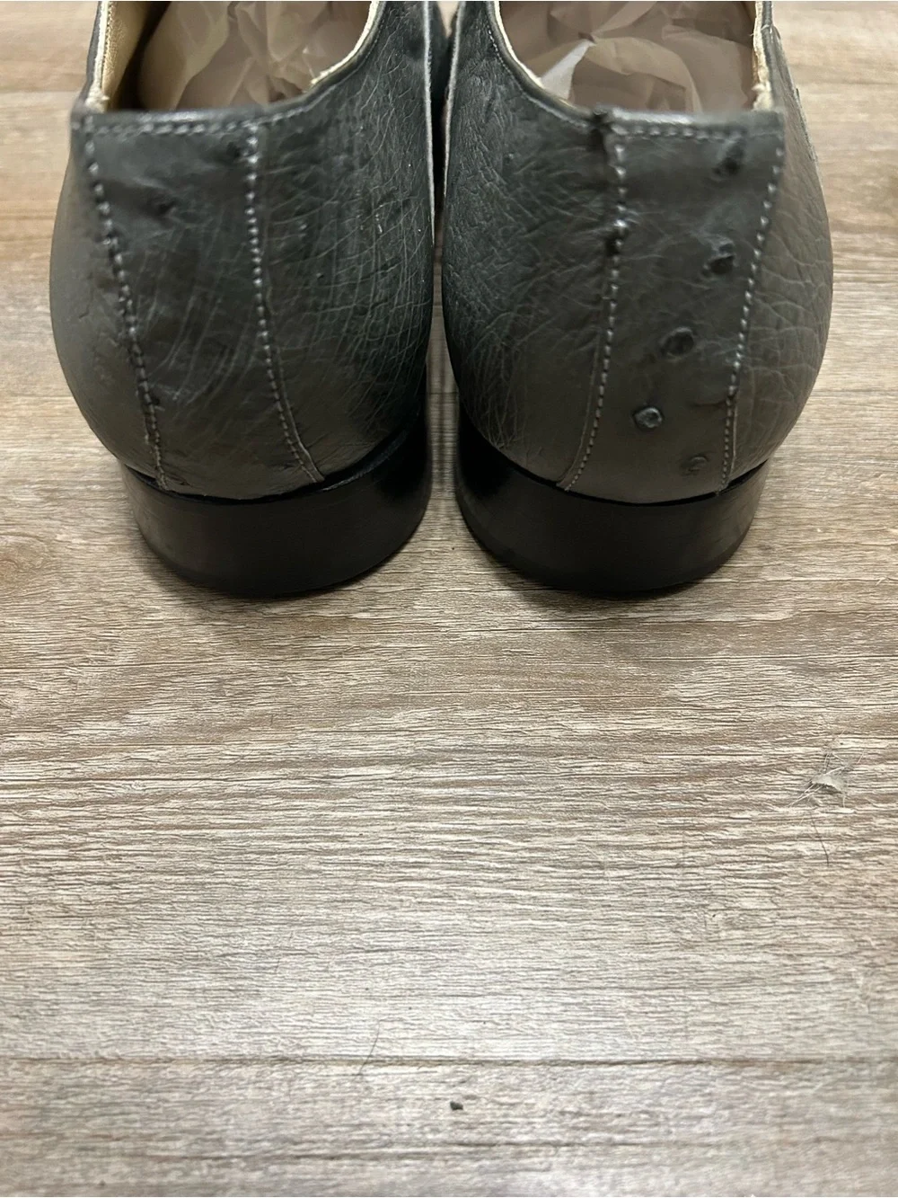Tullio elegant grey