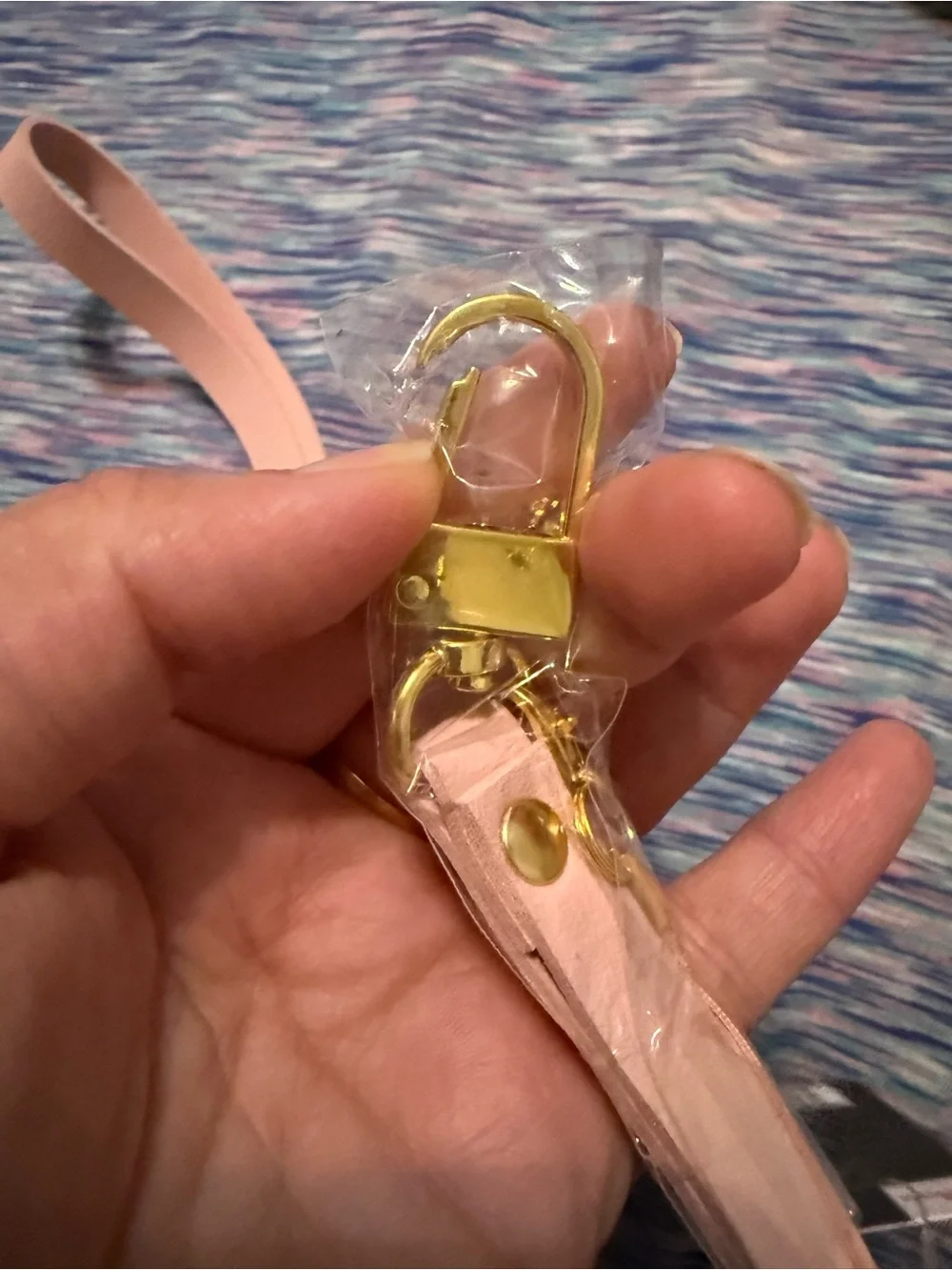 Unknown adjustable pink