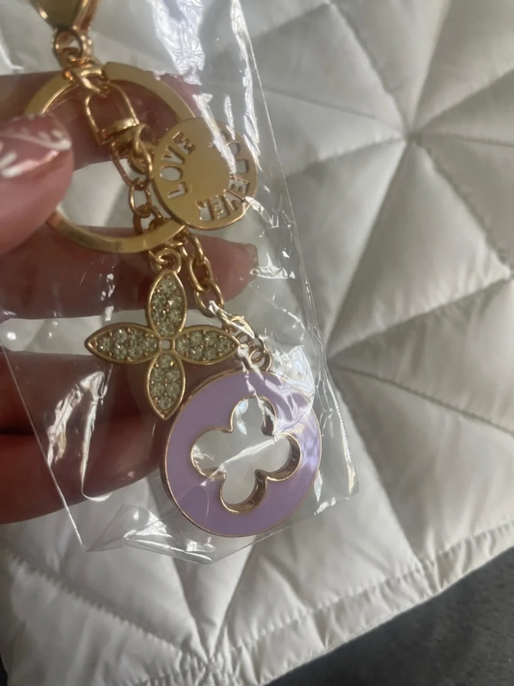 N/A gold tone