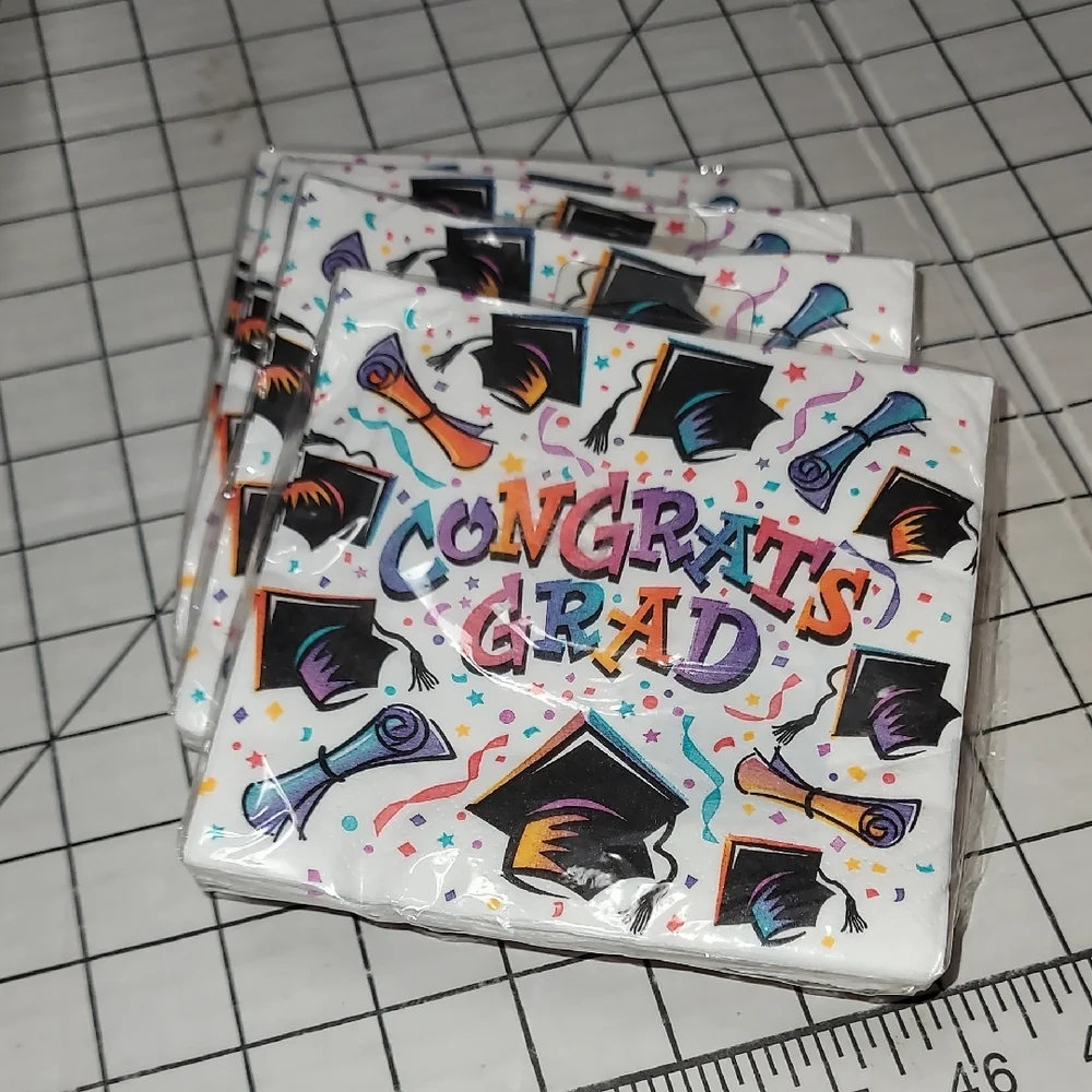 CONGRATS GRAD Disposable Graduation Party Napkins 16 CT‎ 4 PKS NIP