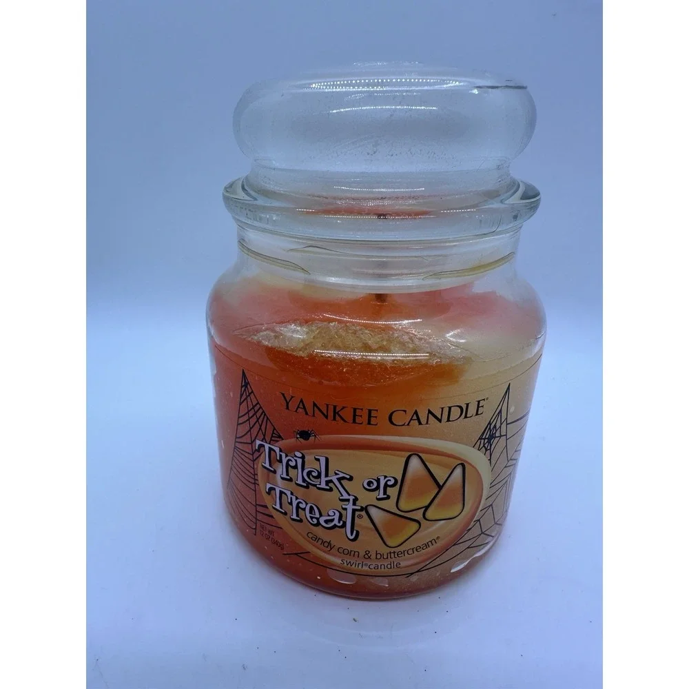 Yankee Trick or Trick Candy Corn & Buttercream Candle‎ 45-50 hrs Burn Rare 12oz.
