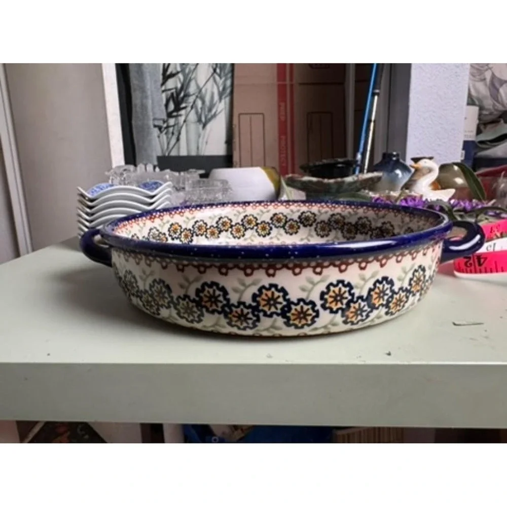 Unmarked vintage hand