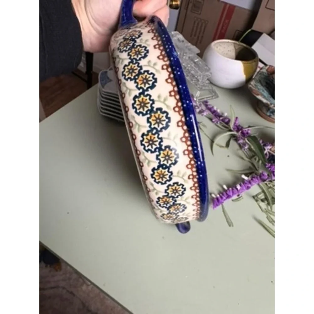 Unmarked vintage hand