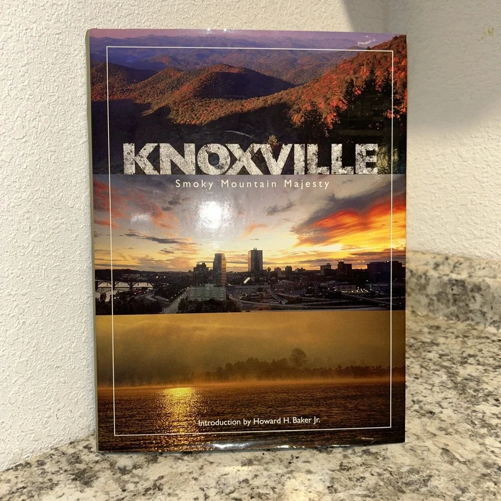 KNOXVILLE: SMOKEY MOUNTAIN MAJESTY (URBAN TAPESTRY SERIES) By‎ Knoxville
