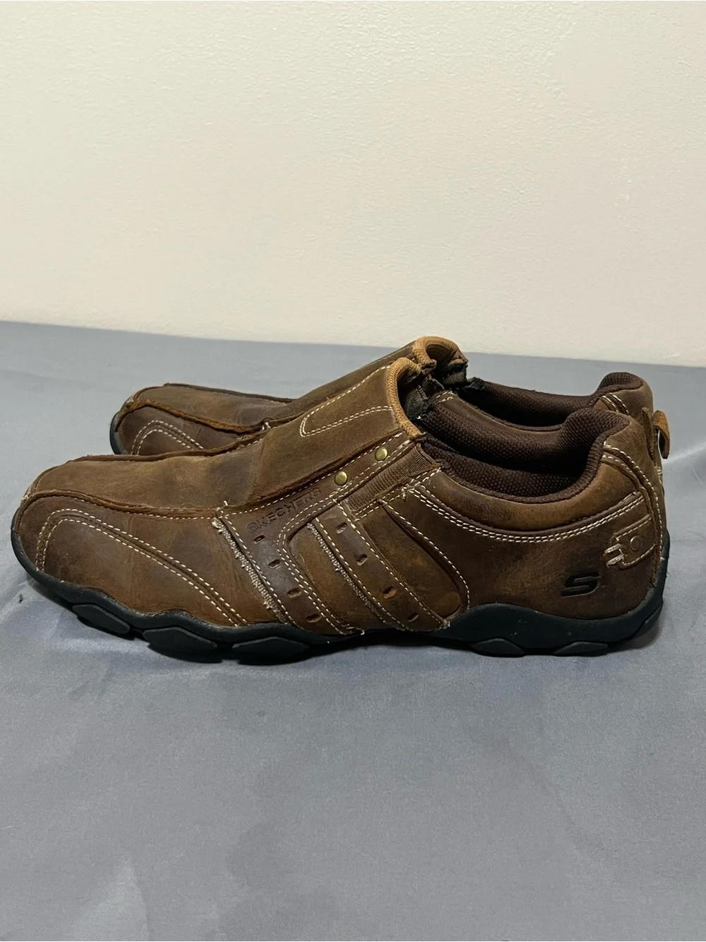 Skechers rubber upper