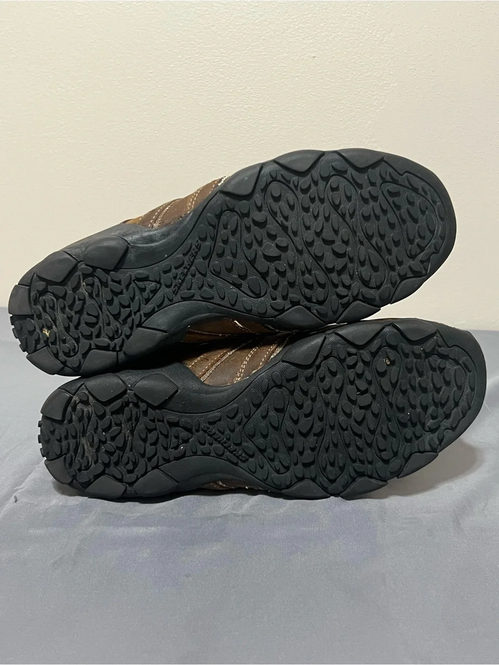Skechers stitched lining