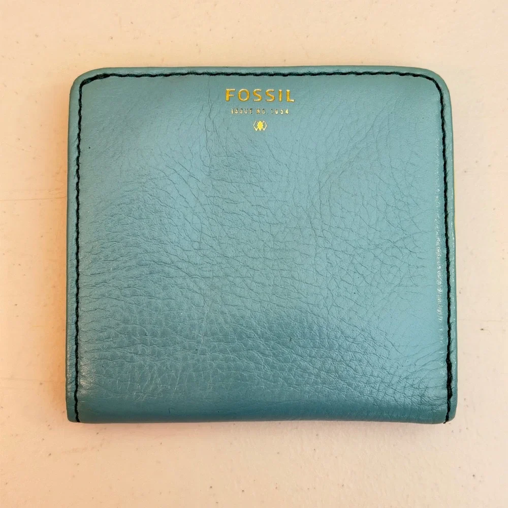 Fossil Blue Leather Bifold Wallet Yellow Interior ID Window Compact Coin Purse