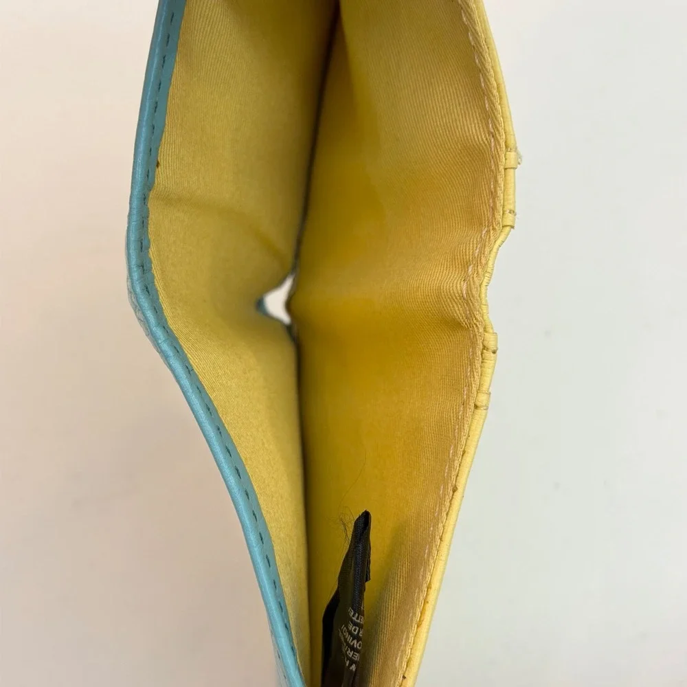 Fossil good used