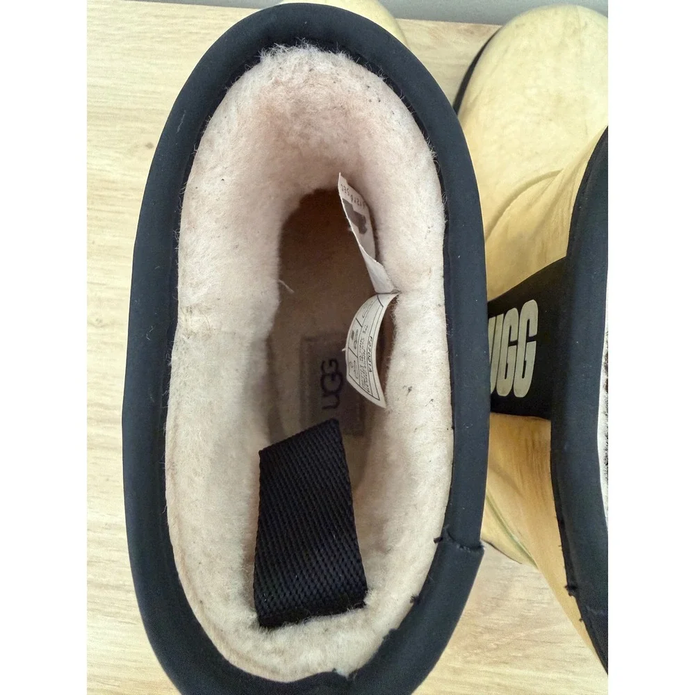 UGG classic clear