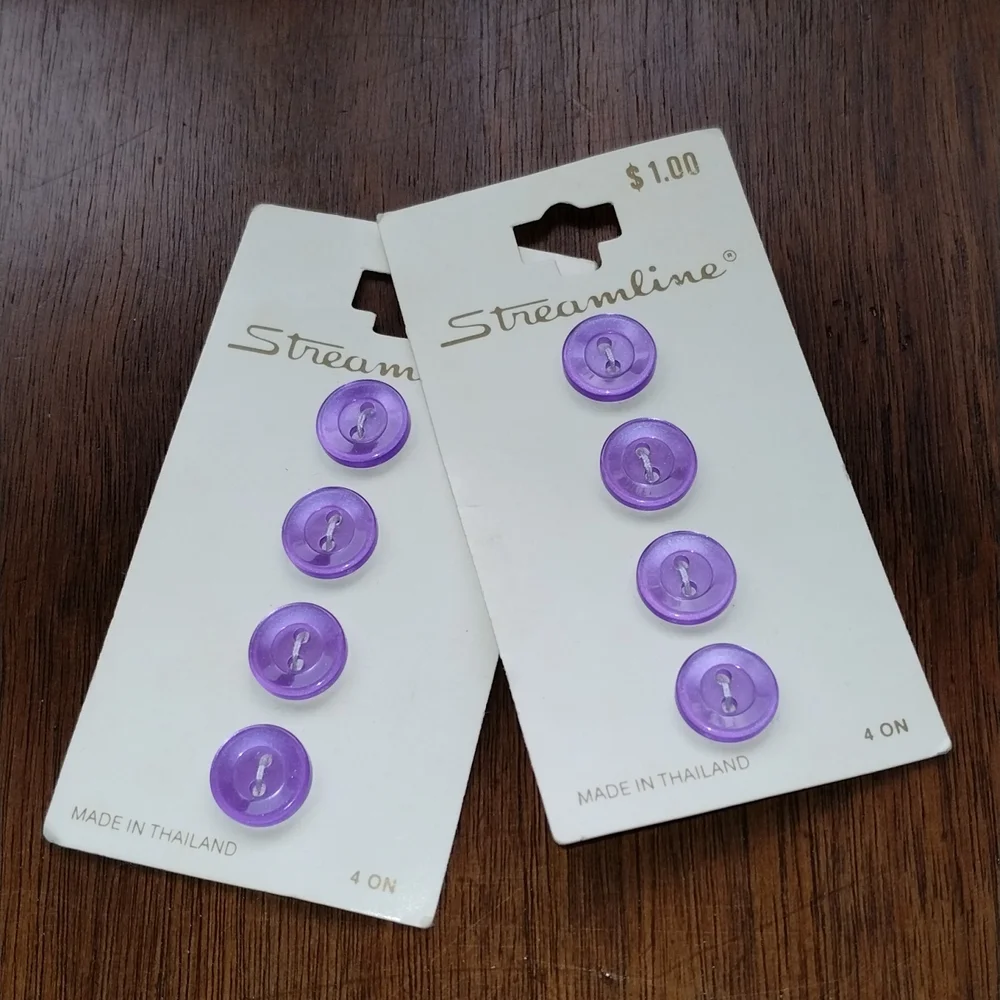 8 Lavender Buttons
