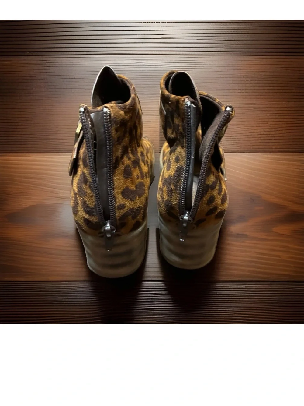 Pierre Dumas bold leopard
