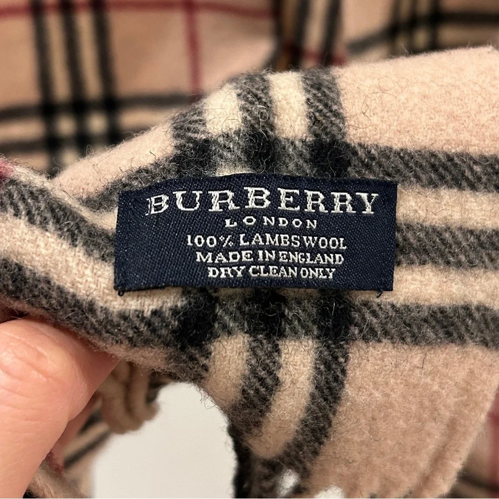 Burberry classic nova