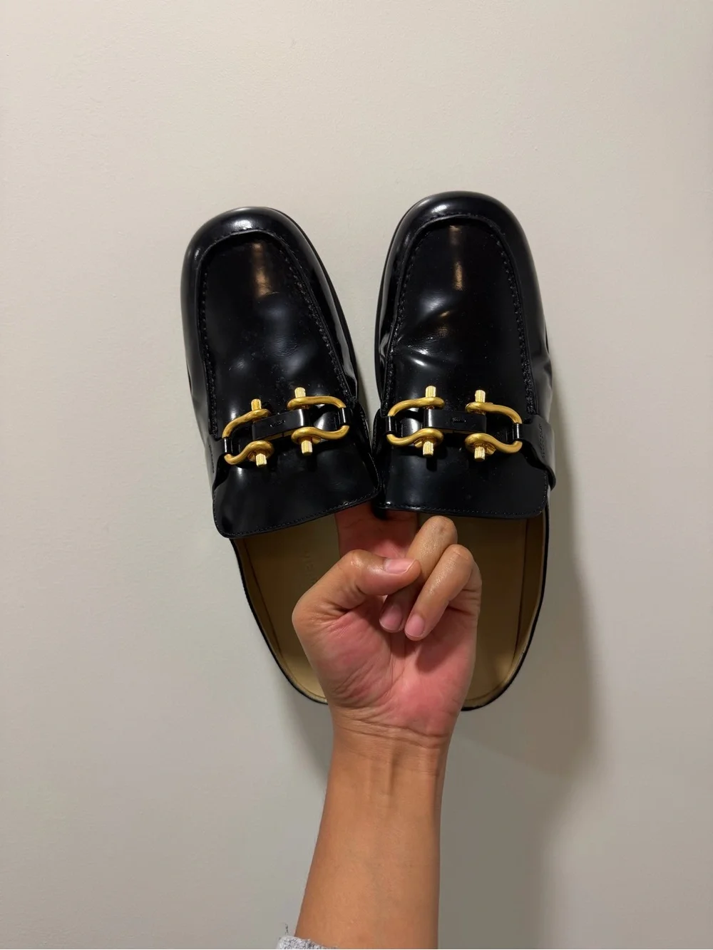 Bottega Veneta sleek black