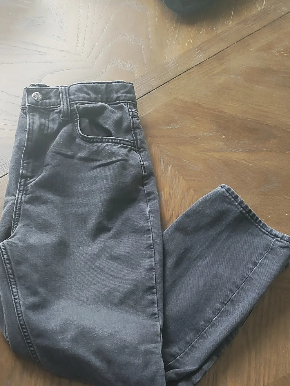 Old Navy Girl's High-Rise Slouchy Straight Jeans