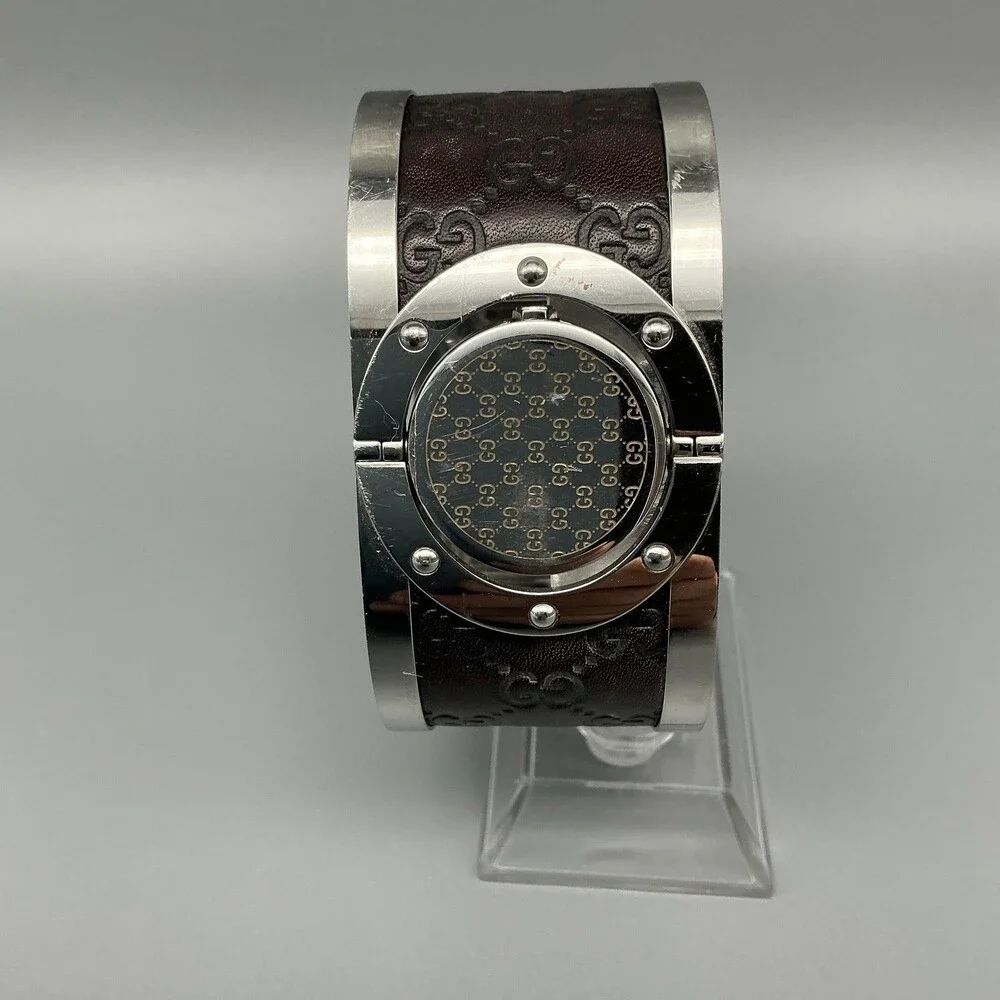 Gucci see photos