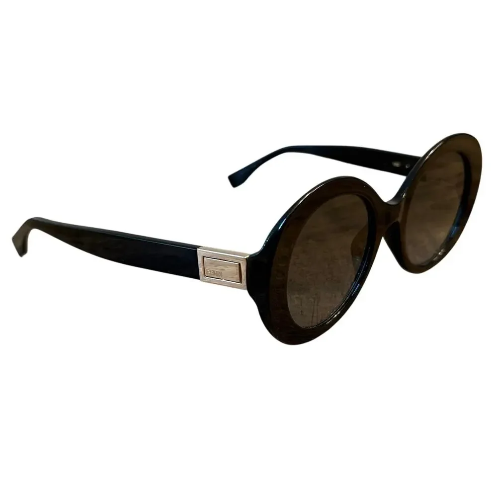 Fendi peekaboo sunglasses