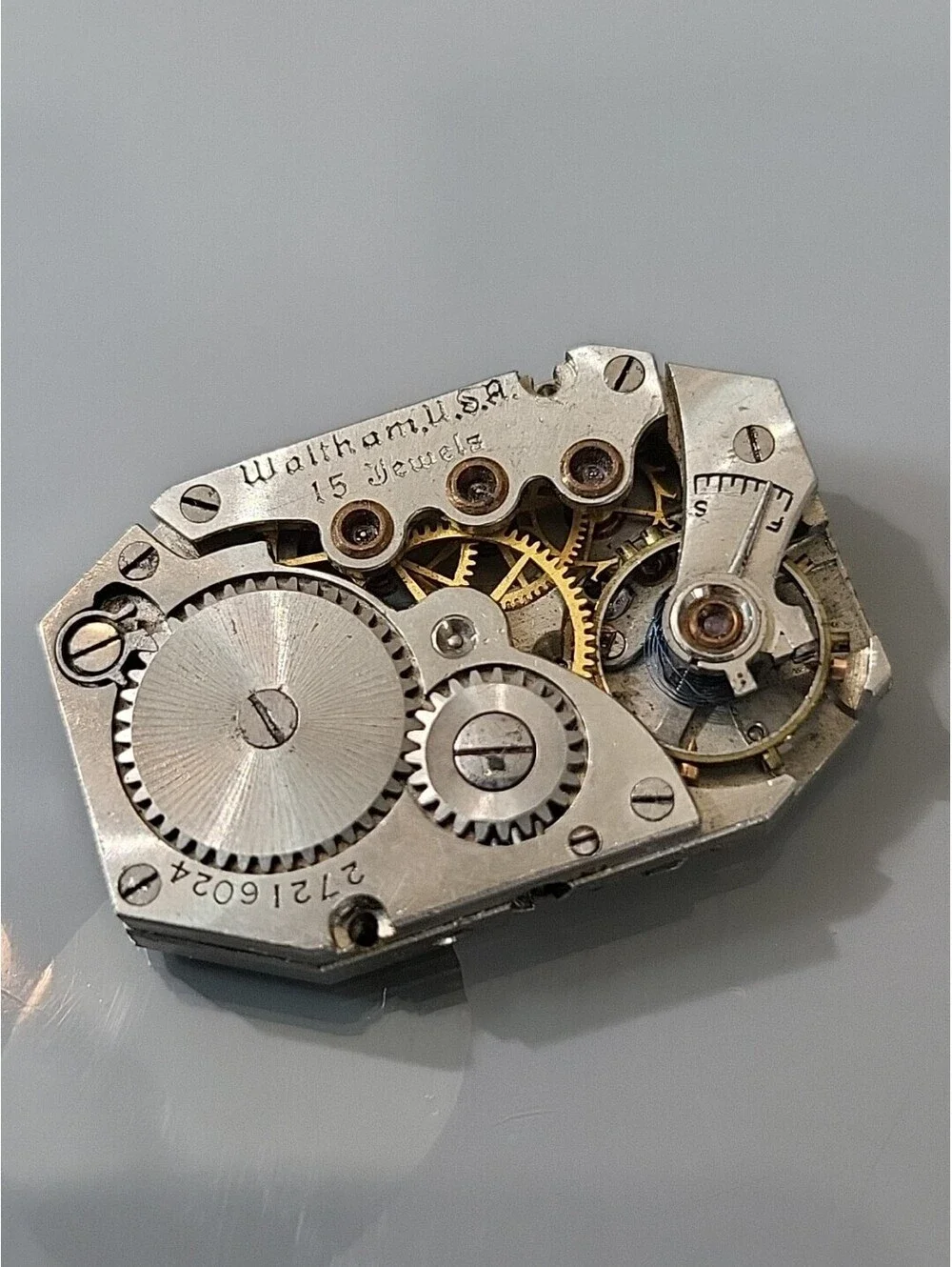 Waltham USA watch movement 25mm By 16.5 Width For Parts Or Repairs  As Is L72
