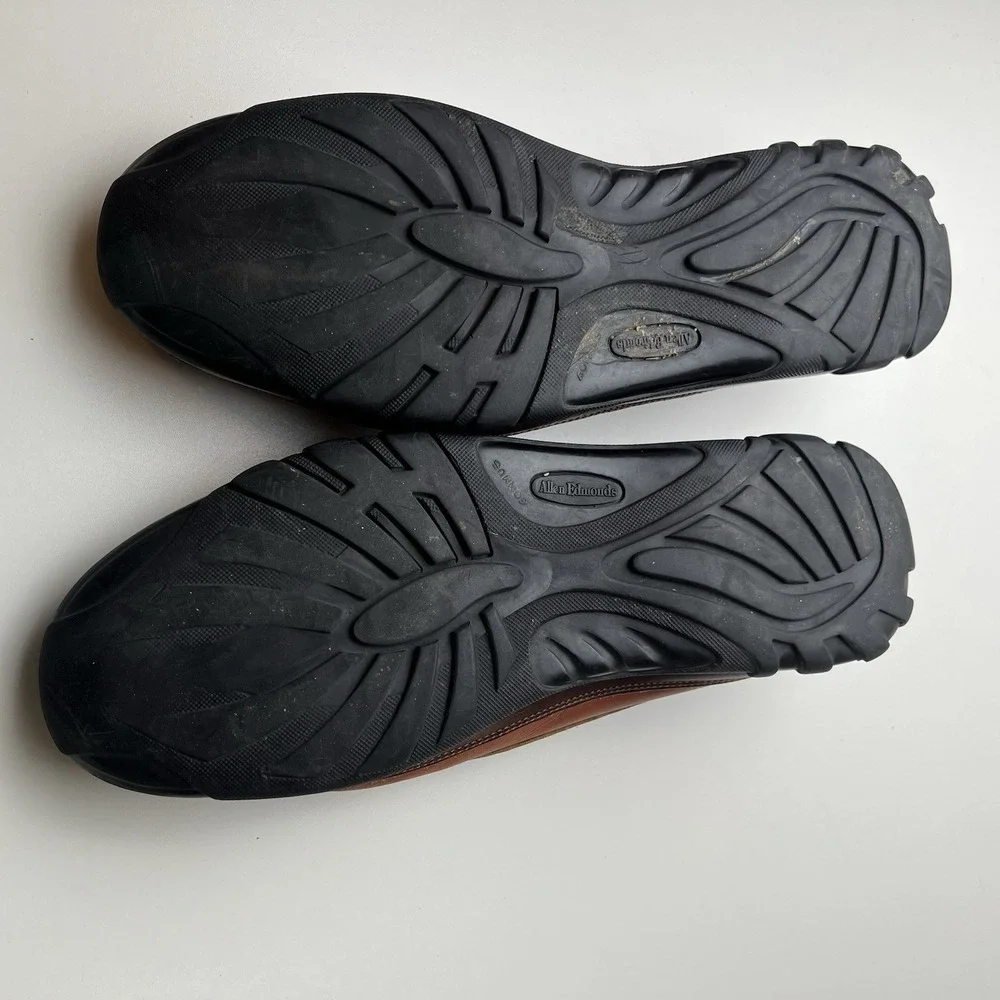 Allen Edmonds good please