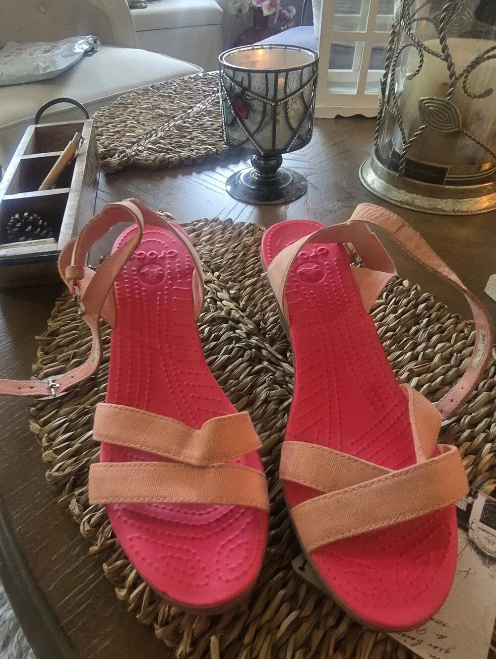 CROCS stylish peach