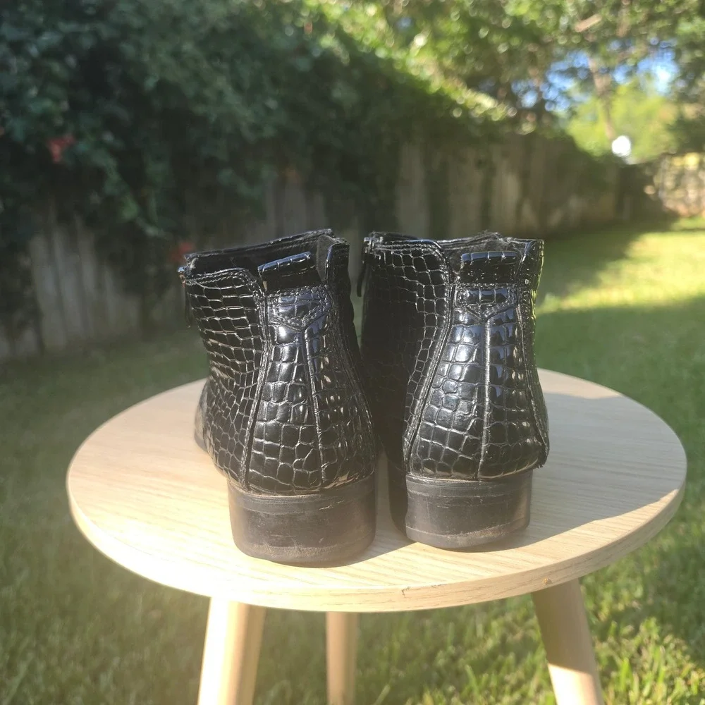 N/A sleek ankle