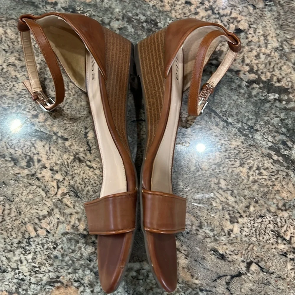 Diba these stylish