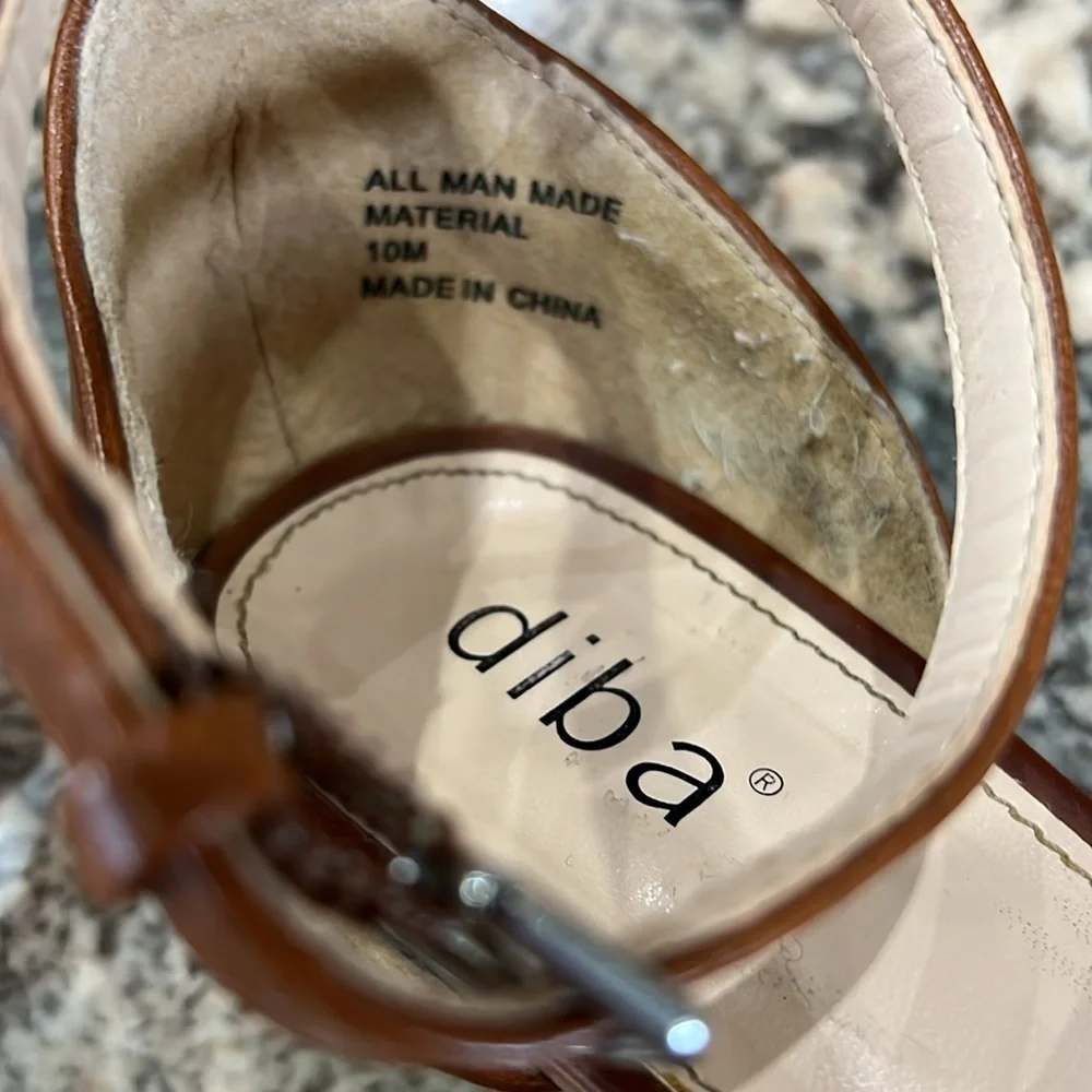 Diba these stylish