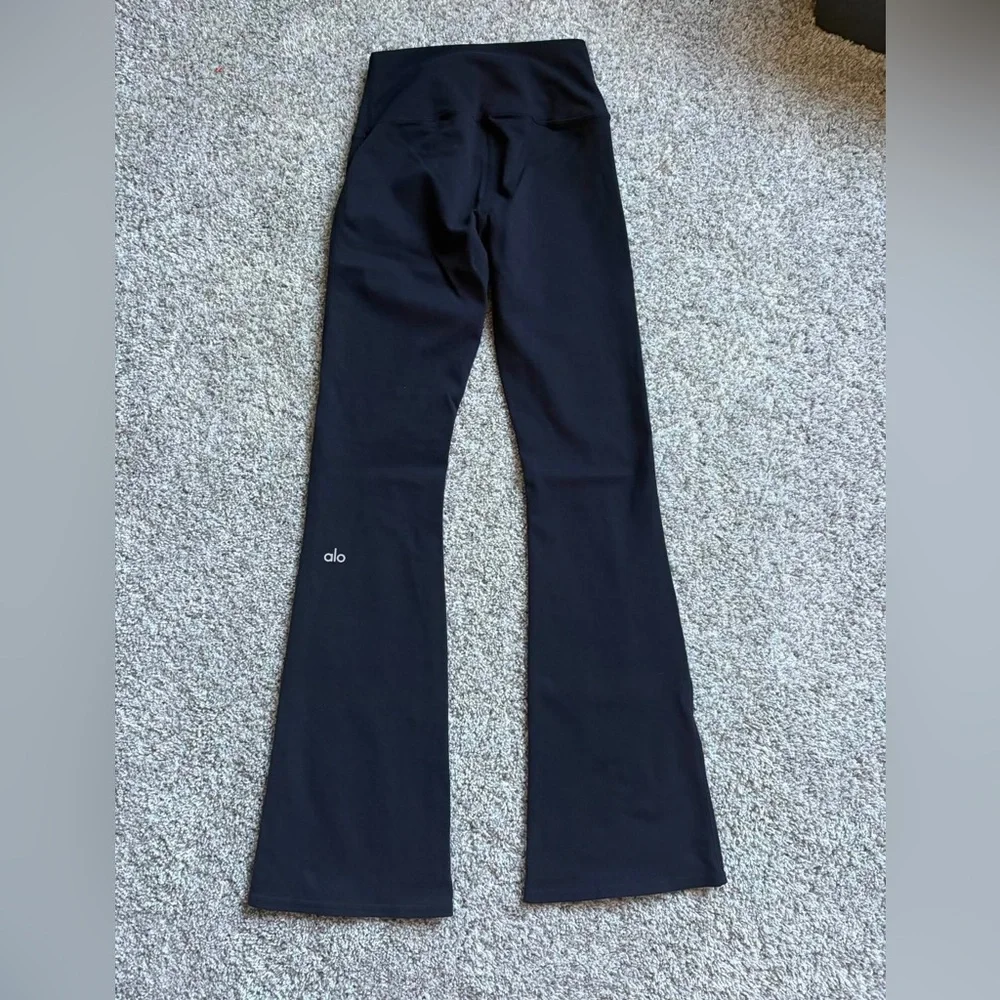 ALO Yoga black flared