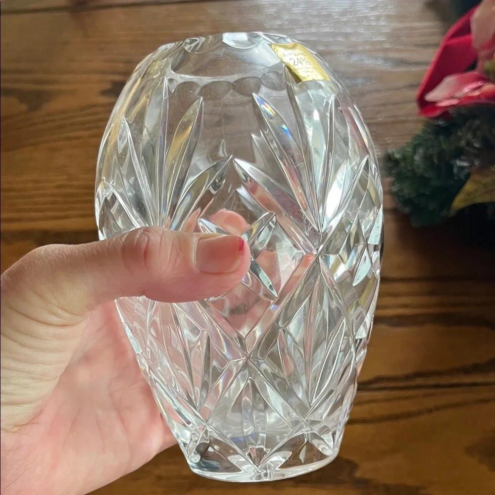 Elegant Crystal Vase 24% Crystal Lead Made in Poland