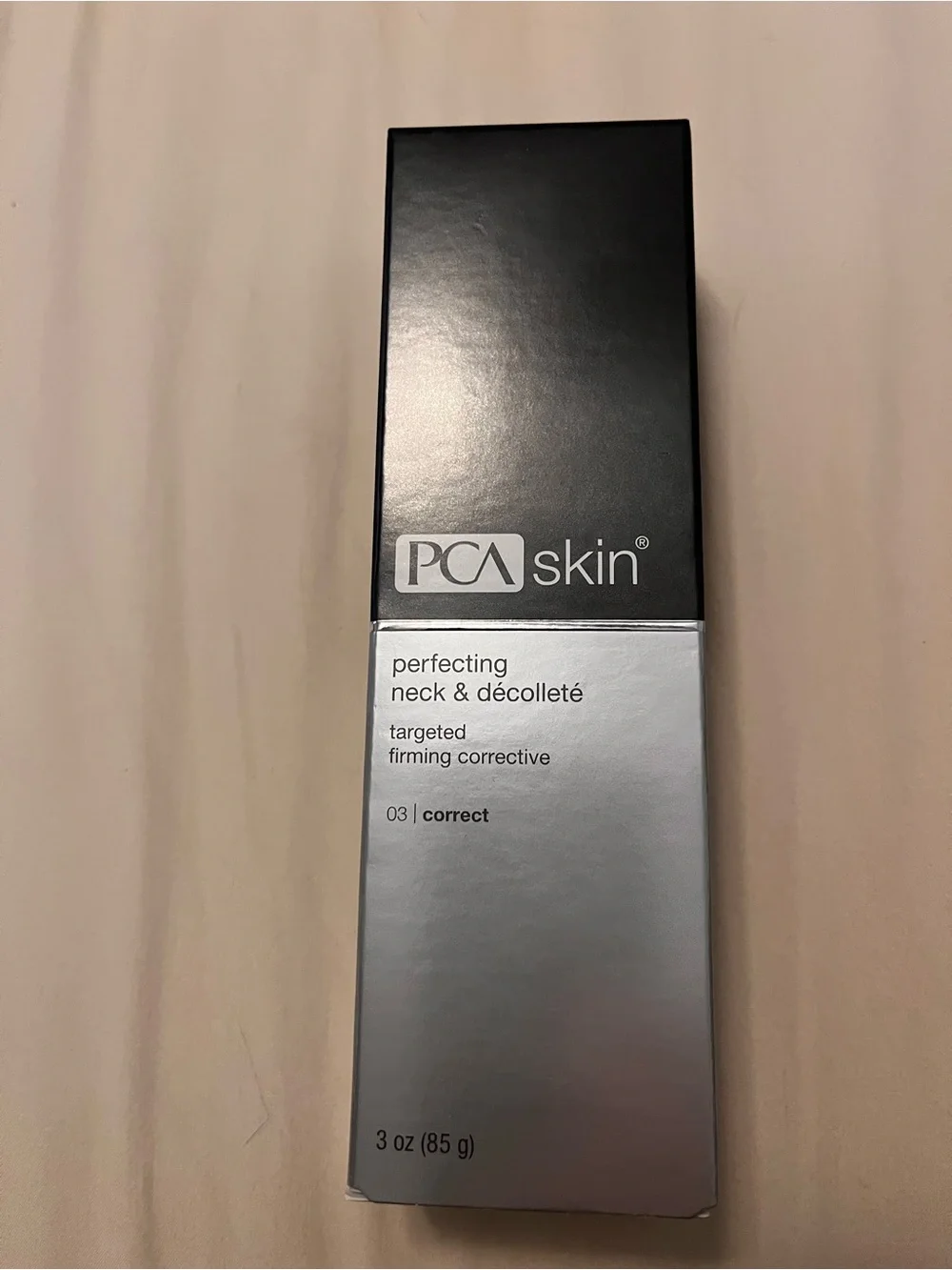 PCA Skin Perfecting Neck & Décolleté Targeted firming corrective cream  3 oz
