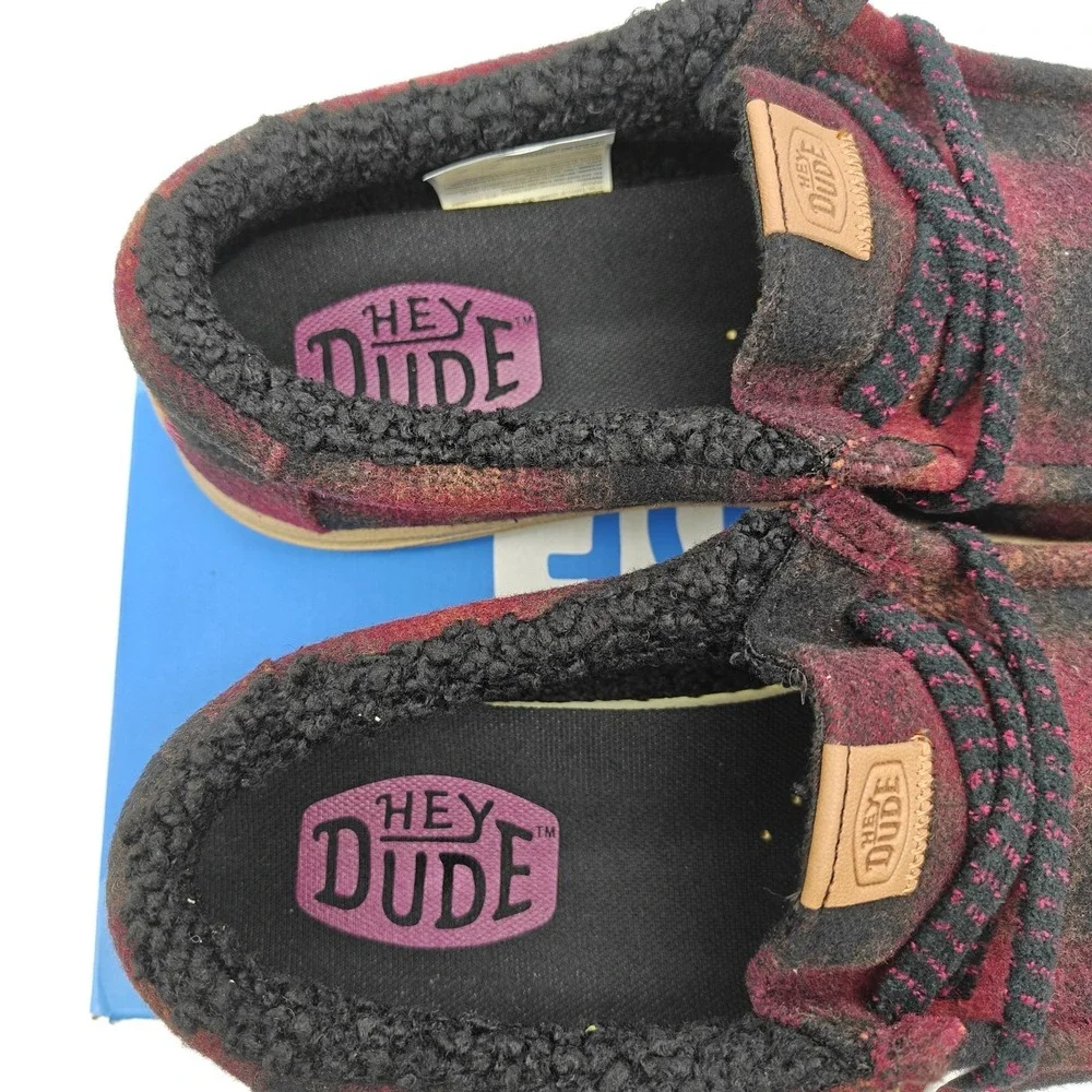 Hey Dude brand new