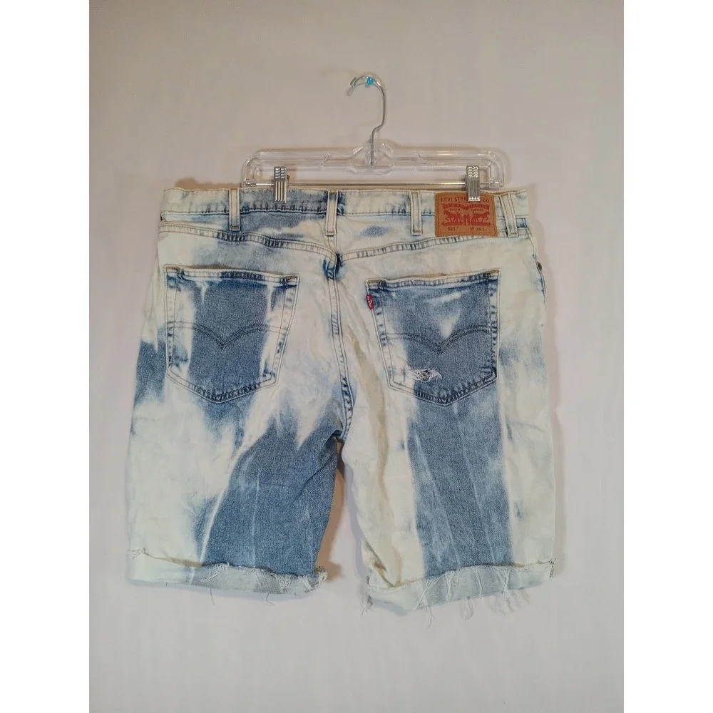 Levis product pair
