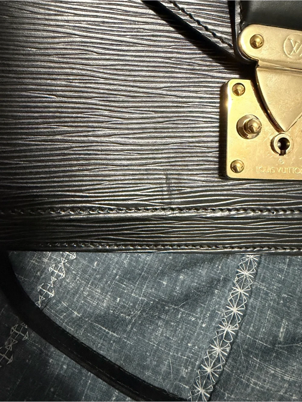 Louis Vuitton classic louis