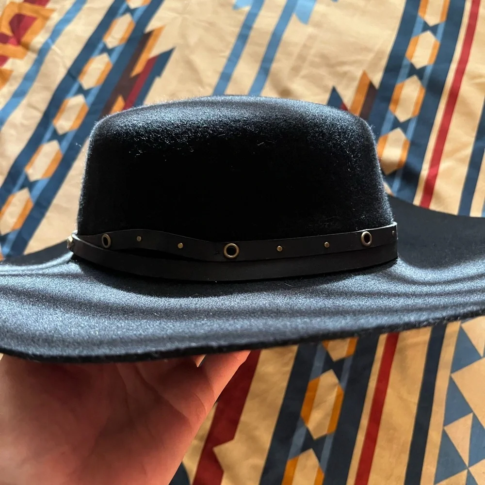Frye classic wide