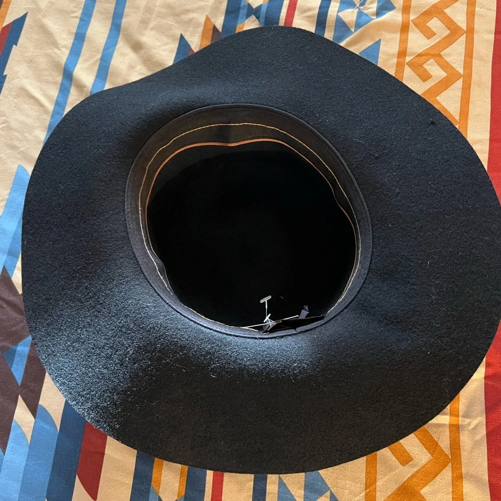 Frye classic wide