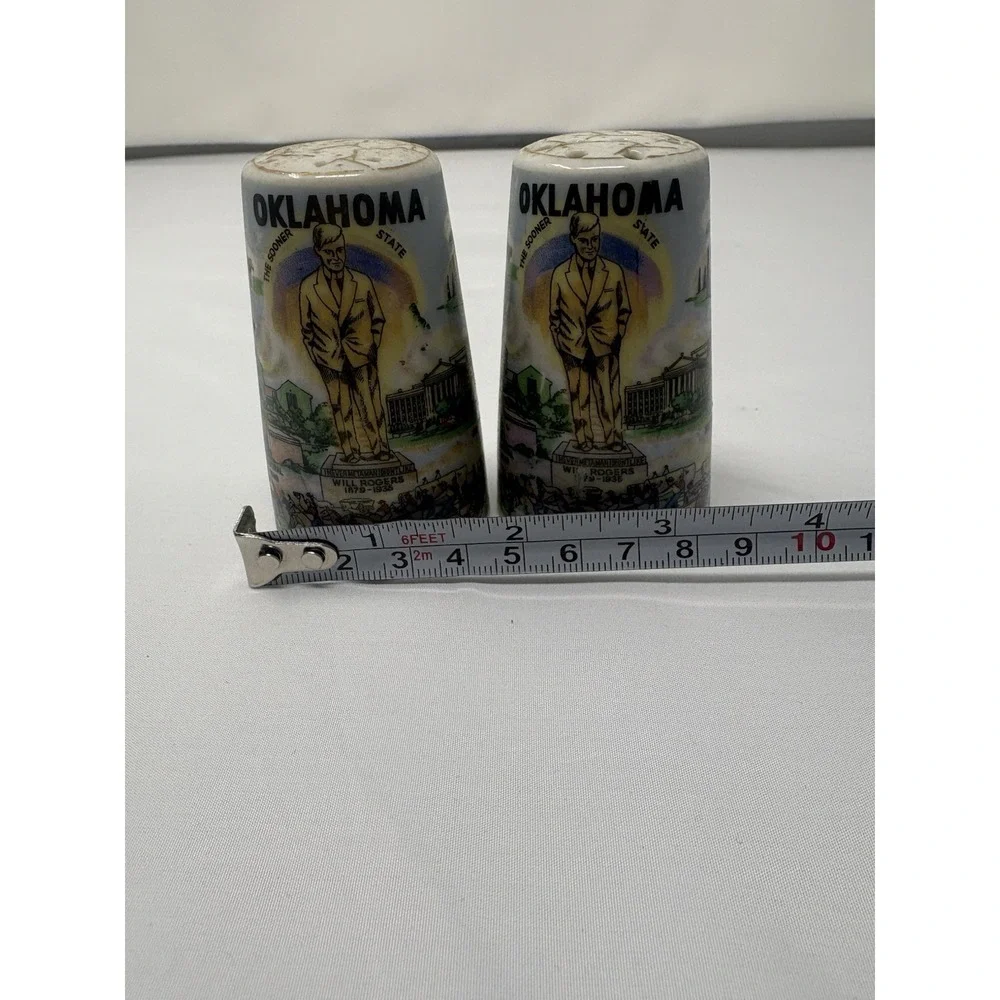 Vintage Oklahoma Sooner State Salt & Pepper Set Landmarks Tourist Souvenir Retro