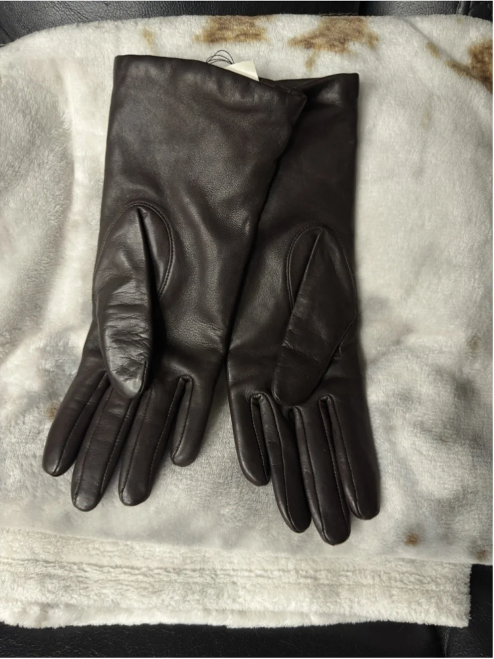Isotoner Cashmere Lined Leather Gloves, size 7, brown leather