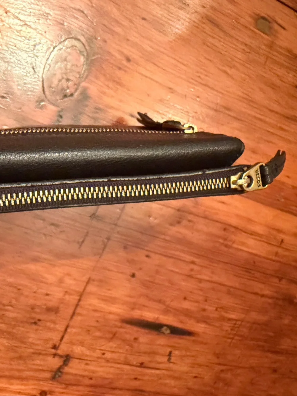 Fossil Black & Burgundy Leather Zip Wallet
