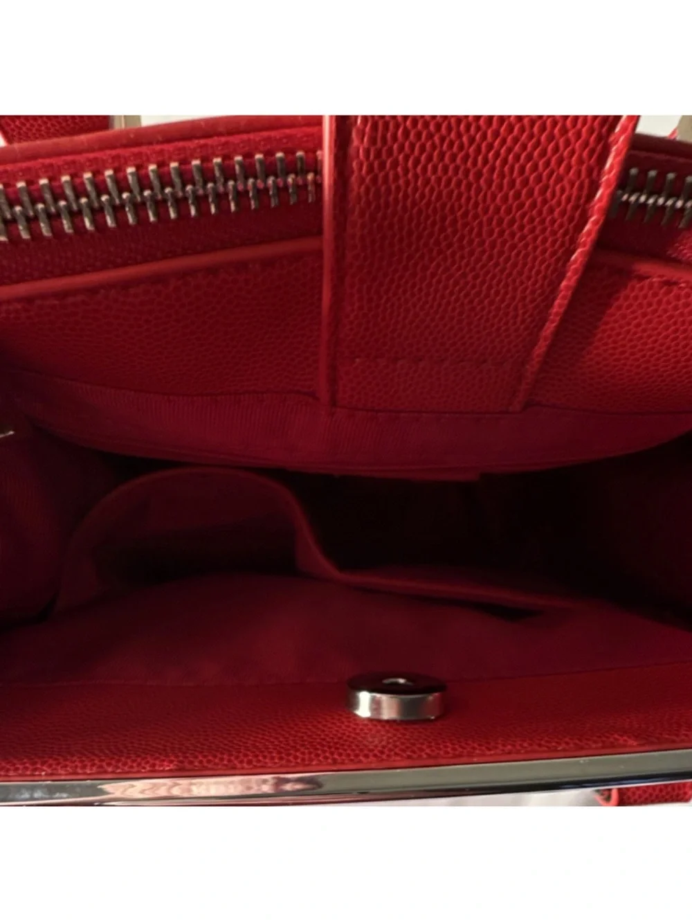 Miztique vibrant red