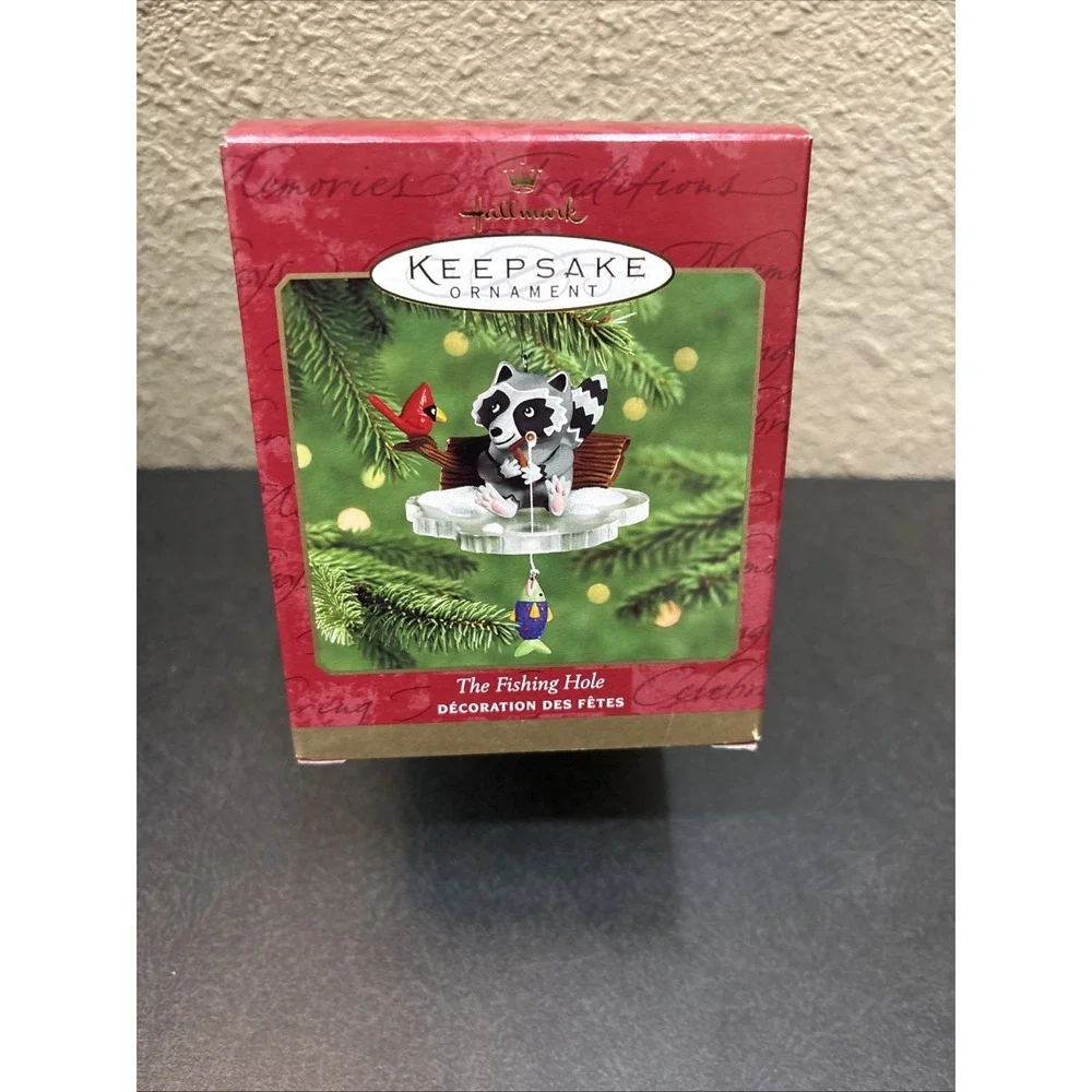 Hallmark Keepsake Ornament~The‎ Fishing Hole~2000~NIB