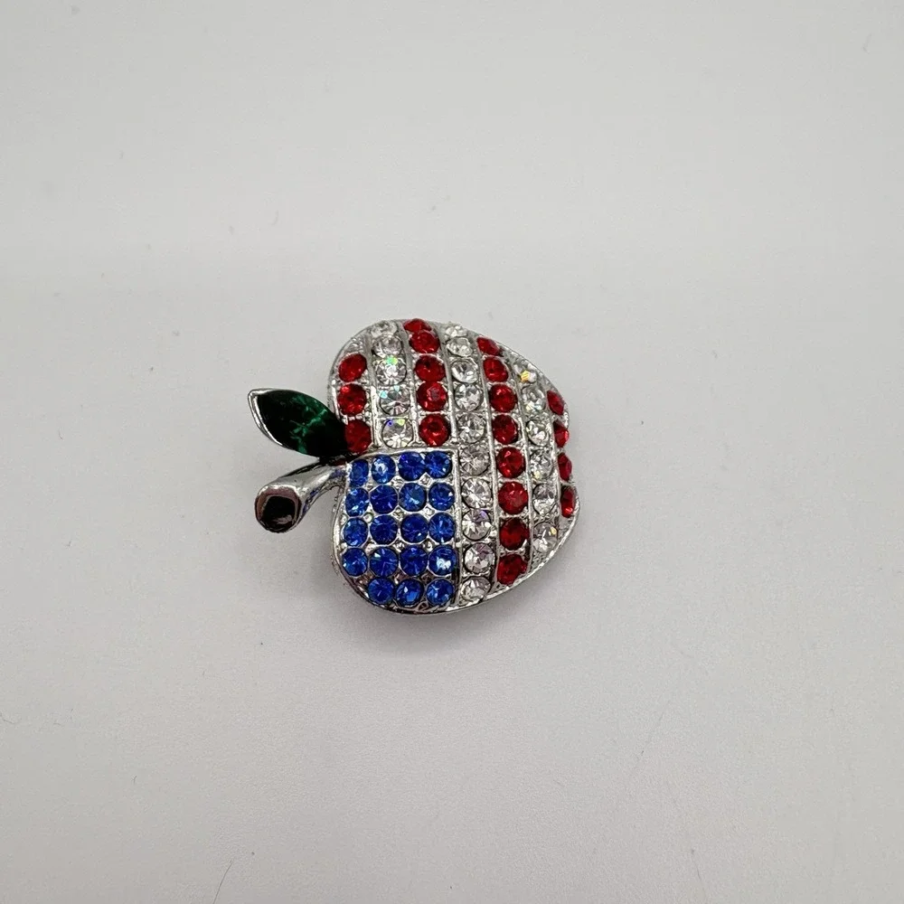 Patriotic‎ Apple Brooch Pin USA Flag Red White Blue Rhinestone Teacher Jewelry