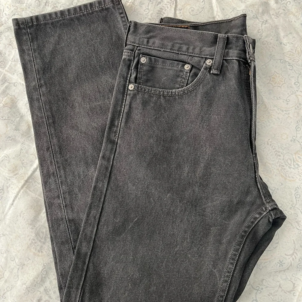 Levis these levi