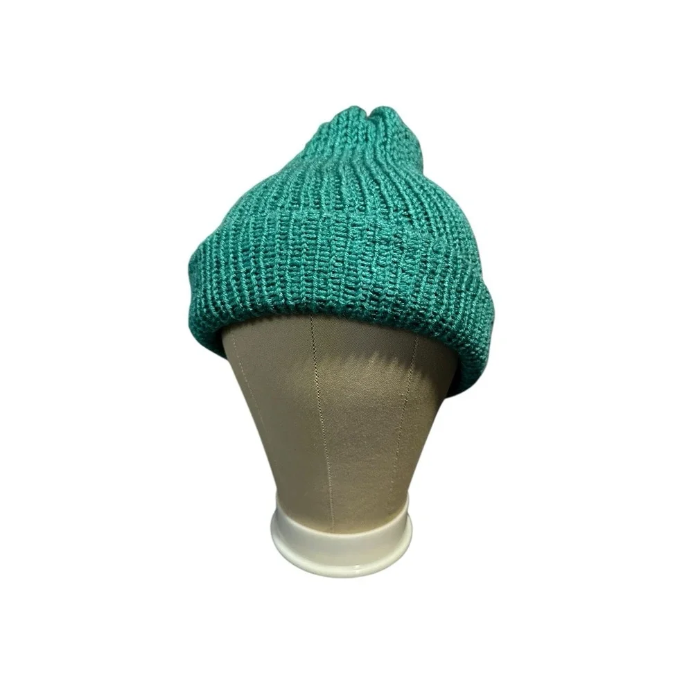 Handmade new knitted