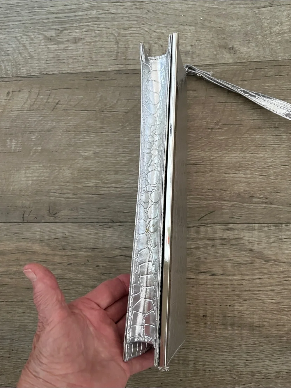 N/A silver metallic