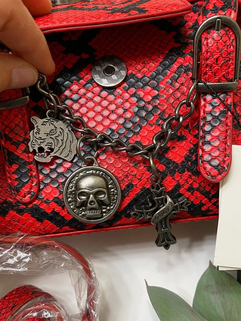 Ed Hardy hardy handle